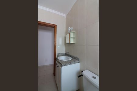 Casa à venda com 247m², 4 quartos e 4 vagasBanheiro Social