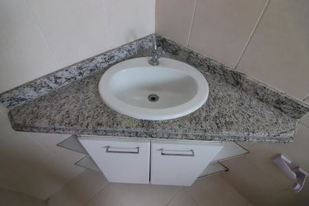 Casa à venda com 247m², 4 quartos e 4 vagasQuarto 2 - Suíte Banheiro 