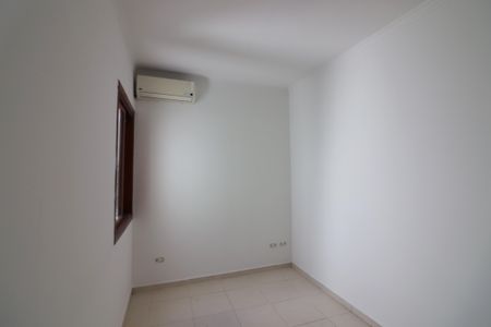 Casa à venda com 247m², 4 quartos e 4 vagasQuarto 2 - Suíte