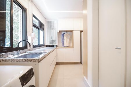 Apartamento à venda com 213m², 4 quartos e 3 vagasÁrea de Serviço
