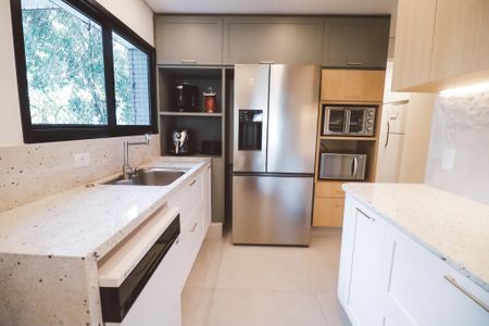 Apartamento à venda com 213m², 4 quartos e 3 vagasCozinha