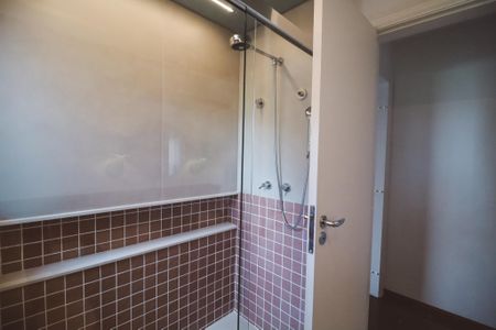 Apartamento à venda com 213m², 4 quartos e 3 vagasBanheiro