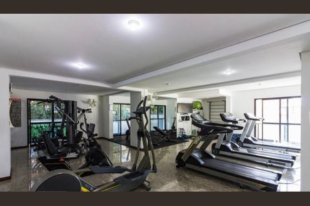 Apartamento à venda com 213m², 4 quartos e 3 vagasÁrea comum - Academia