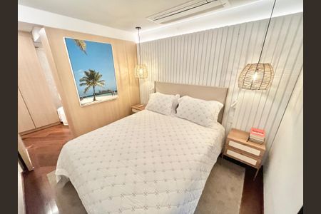 Apartamento à venda com 213m², 4 quartos e 3 vagas Apartamento à venda com 213m², 4 quartos e 3 vagasSuíte 2