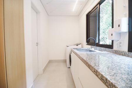 Apartamento à venda com 213m², 4 quartos e 3 vagasÁrea de Serviço
