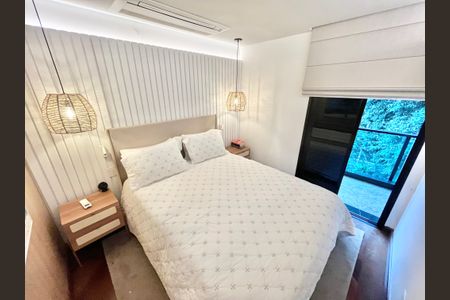 Apartamento à venda com 213m², 4 quartos e 3 vagas Apartamento à venda com 213m², 4 quartos e 3 vagasSuíte 2