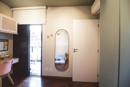 Apartamento à venda com 213m², 4 quartos e 3 vagasQuarto 1