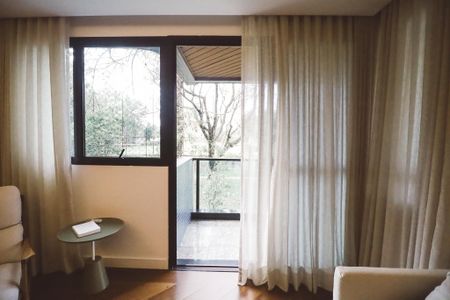 Apartamento à venda com 213m², 4 quartos e 3 vagasVaranda da Sala