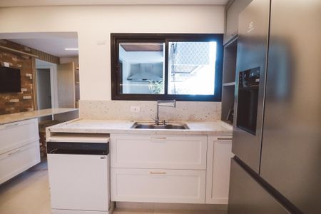 Apartamento à venda com 213m², 4 quartos e 3 vagasCozinha