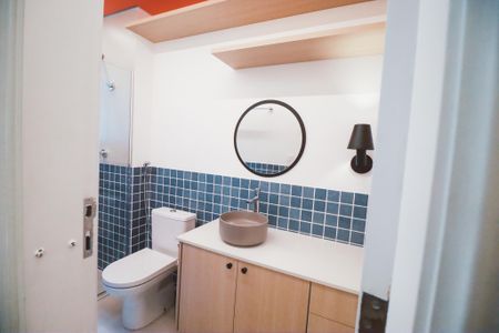 Apartamento à venda com 213m², 4 quartos e 3 vagasBanheiro da Suíte 1