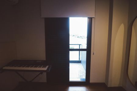 Apartamento à venda com 213m², 4 quartos e 3 vagasQuarto 2