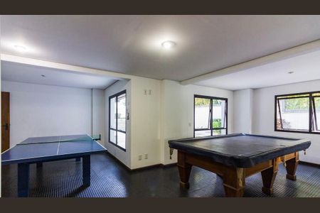 Apartamento à venda com 213m², 4 quartos e 3 vagasSalão de jogos