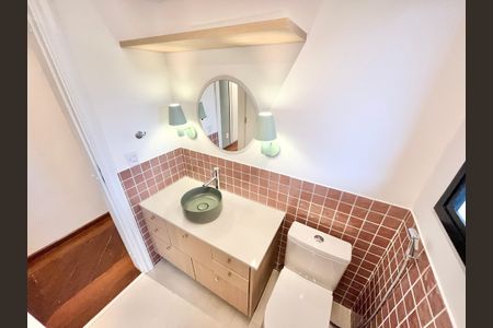 Apartamento à venda com 213m², 4 quartos e 3 vagas Apartamento à venda com 213m², 4 quartos e 3 vagasBanheiro Social