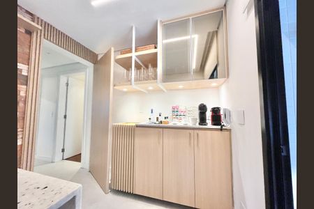 Apartamento à venda com 213m², 4 quartos e 3 vagas Apartamento à venda com 213m², 4 quartos e 3 vagasCozinha