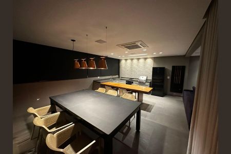 Apartamento para alugar com 240m², 4 quartos e 4 vagas