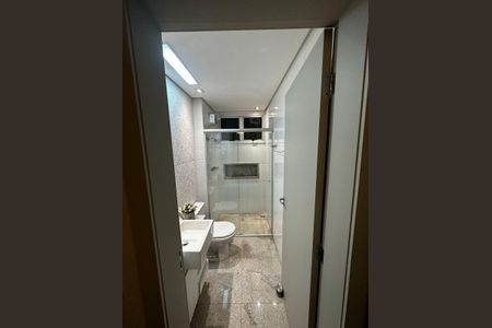 Apartamento para alugar com 240m², 4 quartos e 4 vagas