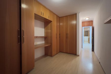 Casa para alugar com 400m², 5 quartos e 4 vagasQuarto 1