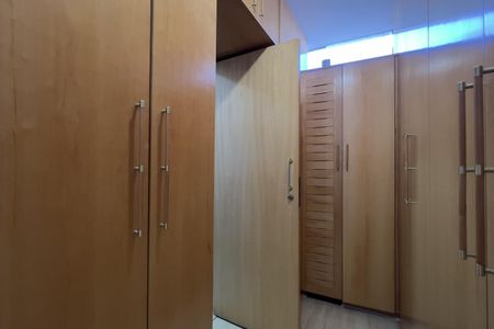Casa para alugar com 400m², 5 quartos e 4 vagasCloset da Suíte