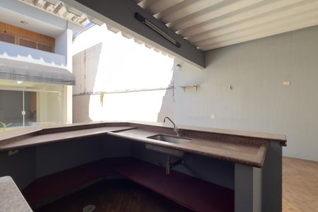 Casa para alugar com 400m², 5 quartos e 4 vagasChurrasqueira