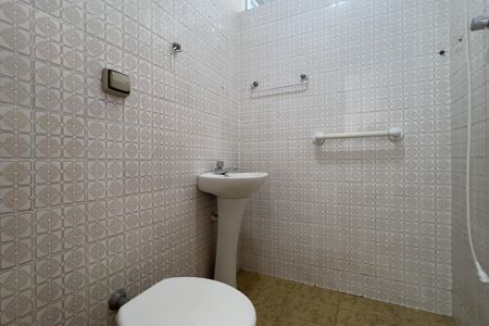 Casa para alugar com 400m², 5 quartos e 4 vagasBanheiro de serviço