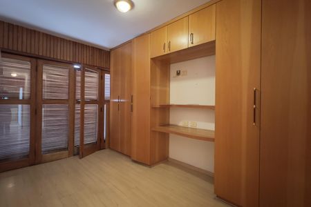 Casa para alugar com 400m², 5 quartos e 4 vagasQuarto 1