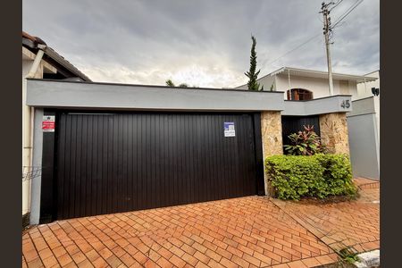 Casa para alugar com 400m², 5 quartos e 4 vagas Casa para alugar com 400m², 5 quartos e 4 vagasPlaca