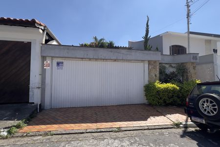 Casa para alugar com 400m², 5 quartos e 4 vagasFachada