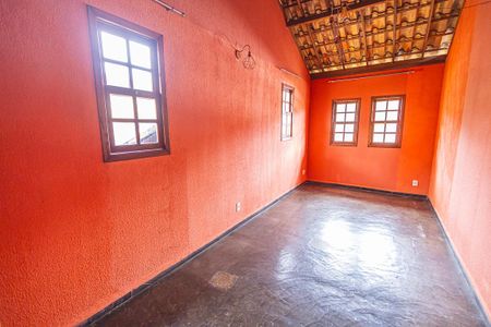 Casa à venda com 291m², 5 quartos e 6 vagasCasa 02 - Quarto 3