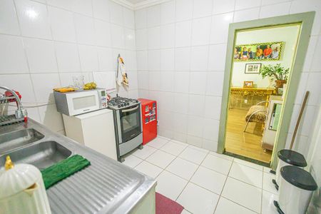 Casa à venda com 291m², 5 quartos e 6 vagasCasa 02 - Cozinha