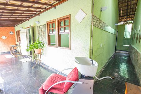 Casa à venda com 291m², 5 quartos e 6 vagasvaranda / quintal