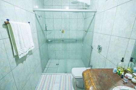 Casa à venda com 291m², 5 quartos e 6 vagasCasa 02 - Banheiro