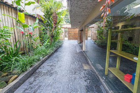 Casa à venda com 291m², 5 quartos e 6 vagasentrada / garagem