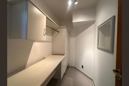 Apartamento à venda com 285m², 3 quartos e 4 vagasDeposito