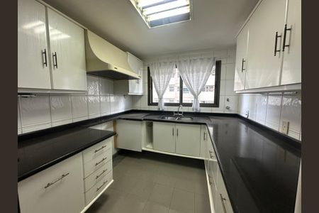Apartamento à venda com 285m², 3 quartos e 4 vagasCozinha
