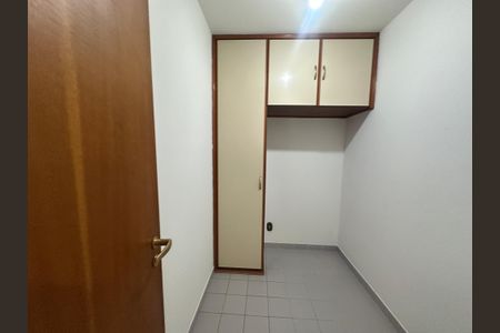 Apartamento à venda com 285m², 3 quartos e 4 vagasQuarto de Serviço