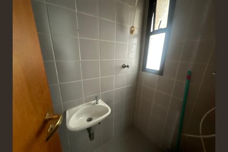Apartamento à venda com 285m², 3 quartos e 4 vagasBanheiro de serviço