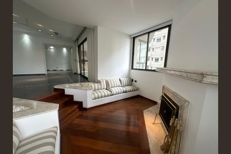Apartamento à venda com 285m², 3 quartos e 4 vagasLareira