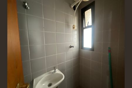 Apartamento à venda com 285m², 3 quartos e 4 vagasBanheiro de serviço