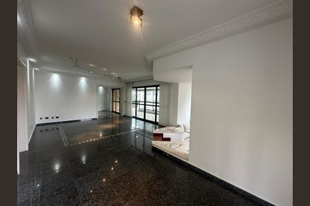 Apartamento à venda com 285m², 3 quartos e 4 vagasSala