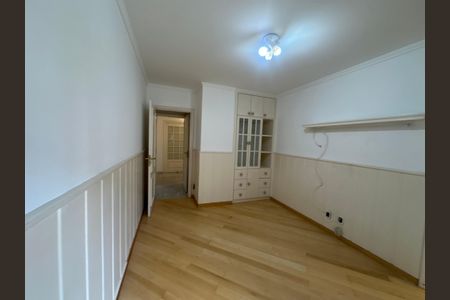 Apartamento à venda com 285m², 3 quartos e 4 vagasSuíte 1