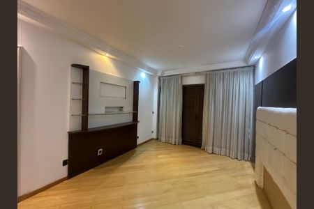 Apartamento à venda com 285m², 3 quartos e 4 vagasSuíte 2