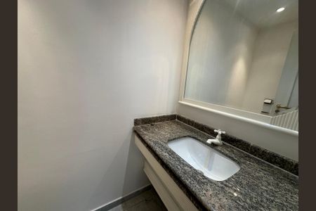 Apartamento à venda com 285m², 3 quartos e 4 vagasLavabo