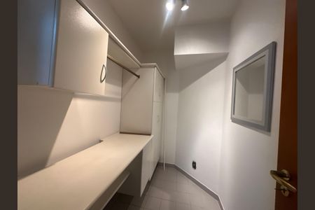 Apartamento à venda com 285m², 3 quartos e 4 vagasDeposito