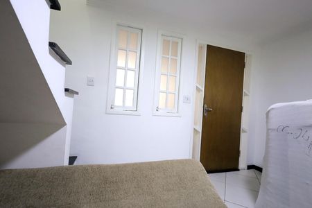 Sala de casa para alugar com 4 quartos, 200m² em Vila Camilópolis, Santo André