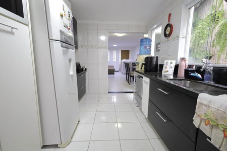 Casa à venda com 200m², 4 quartos e 1 vagaCozinha