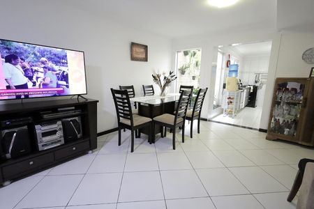 Sala de casa para alugar com 4 quartos, 200m² em Vila Camilópolis, Santo André