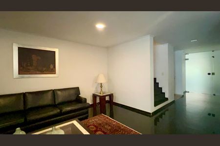 Apartamento à venda com 75m², 2 quartos e 1 vagaHall de entrada