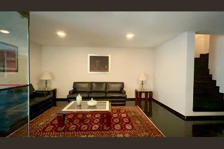 Apartamento à venda com 75m², 2 quartos e 1 vagaHall de entrada