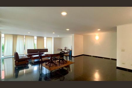 Apartamento à venda com 75m², 2 quartos e 1 vagaSalão de Festas