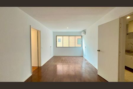 Sala de apartamento à venda com 2 quartos, 75m² em Jardim Paulista, São Paulo